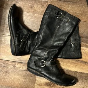 Born BOC black leather boots - GUC - 10